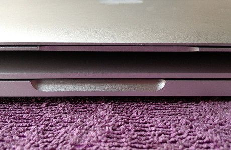 【アップル瓦版】MacBook Pro 13インチのRetinaモデルの写真